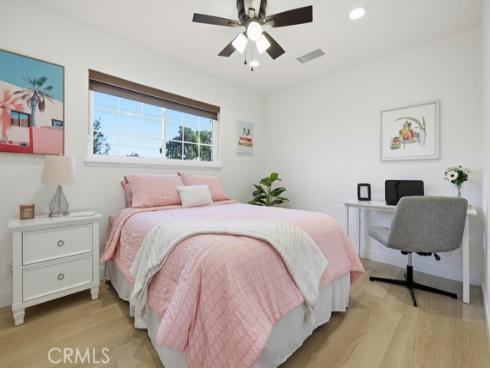 10232 Hialeah , Cypress, CA