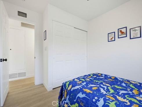 10232 Hialeah , Cypress, CA