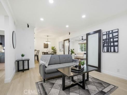 10232 Hialeah , Cypress, CA