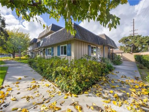 4233 Larwin , Cypress, CA