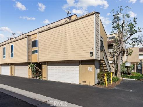 5475 Twin Lakes Drive, Cypress, CA