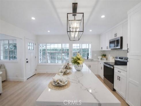 6056 Palau , Cypress, CA