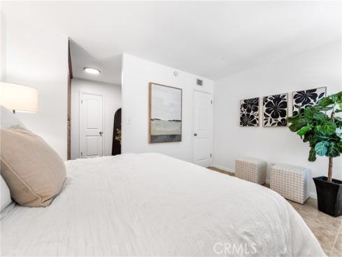 11474  Shippigan  , Cypress, CA