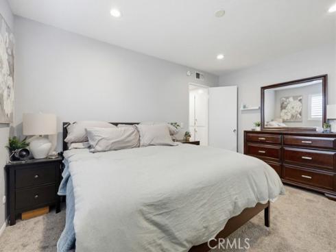 5843 La Jolla 28 Way, Cypress, CA