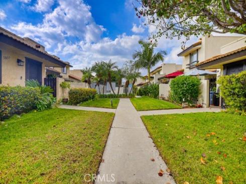 5843 La Jolla 28 Way, Cypress, CA