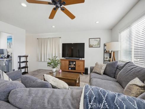 5843 La Jolla 28 Way, Cypress, CA