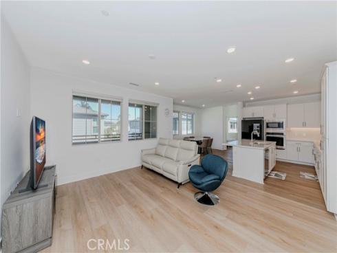 6007  Clementine Lane  21 , Cypress, CA