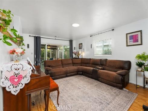 10411  Saint Alban  , Cypress, CA