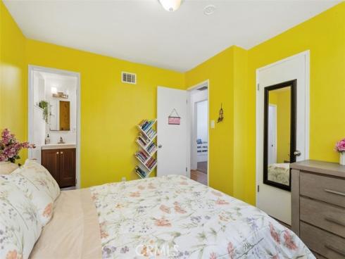 10411  Saint Alban  , Cypress, CA