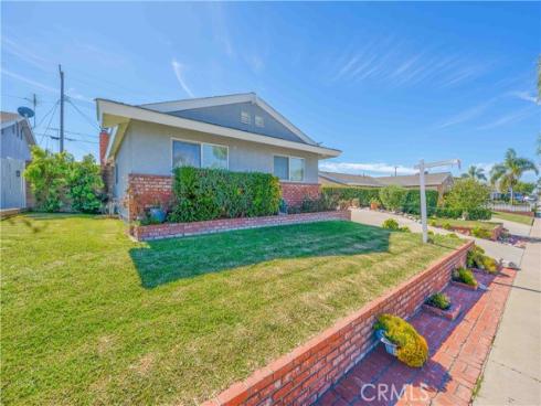 5482  Myra  , Cypress, CA