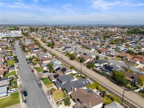 9432  Alderbury  , Cypress, CA