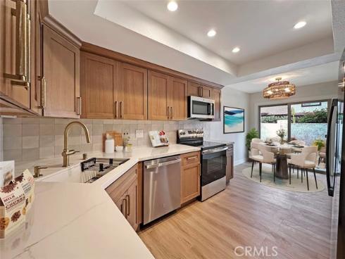 9948  Del Rio  98 , Cypress, CA