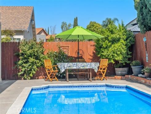 11608  Onyx  , Cypress, CA