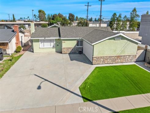 8792  Grindlay  , Cypress, CA