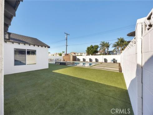 8326  Fontainbleau   Way, Cypress, CA