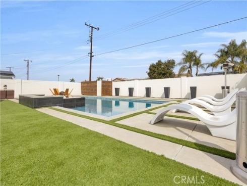 8326  Fontainbleau   Way, Cypress, CA