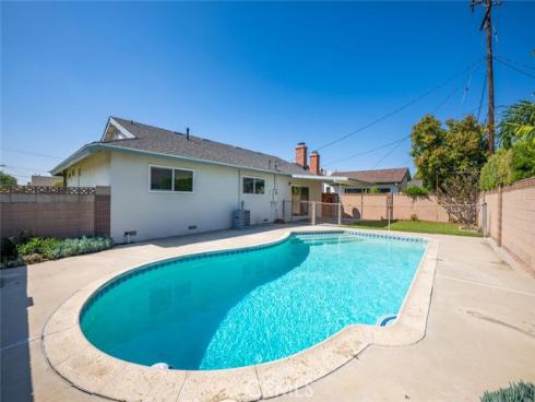 9826  Saint George   Circle, Cypress, CA