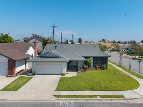 9826  Saint George   Circle, Cypress, CA