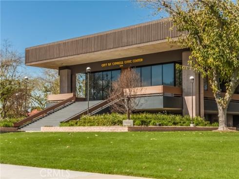 9826  Saint George   Circle, Cypress, CA