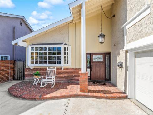 6402 Cantiles Avenue, Cypress, CA