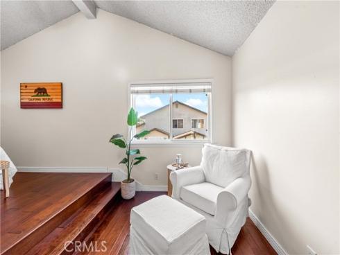 6402 Cantiles Avenue, Cypress, CA