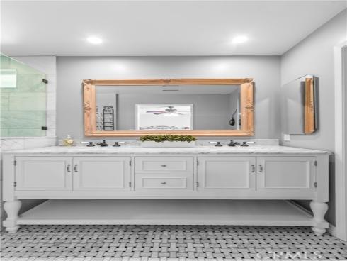 6402 Cantiles Avenue, Cypress, CA