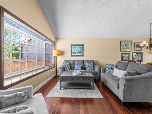 6402 Cantiles Avenue, Cypress, CA