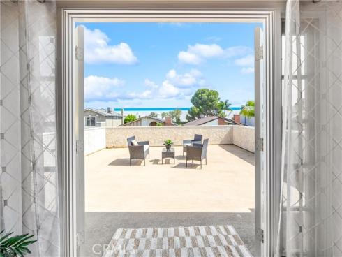 6402 Cantiles Avenue, Cypress, CA