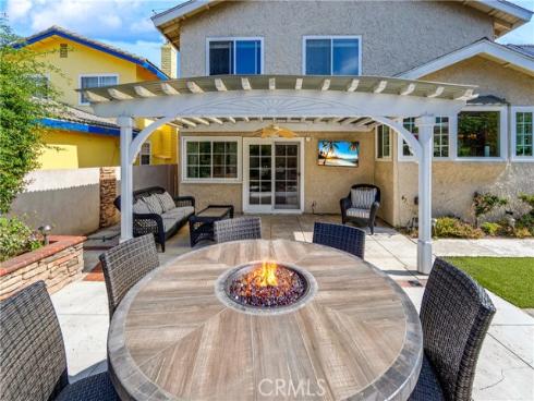 6402 Cantiles Avenue, Cypress, CA