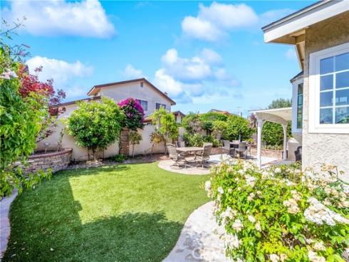 6402 Cantiles Avenue, Cypress, CA