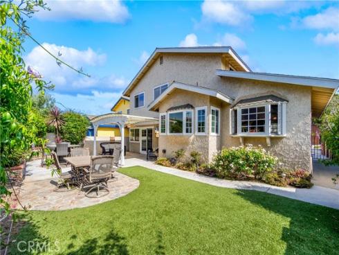 6402 Cantiles Avenue, Cypress, CA