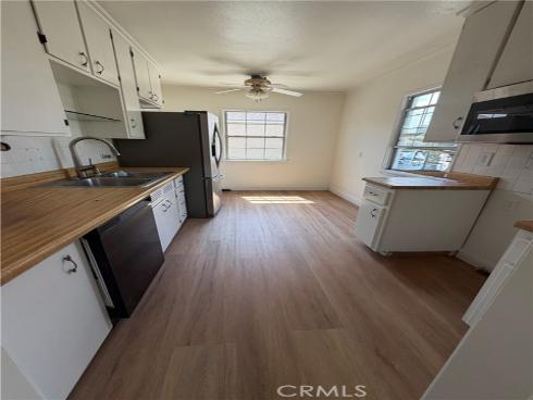 5552  Vonnie  , Cypress, CA