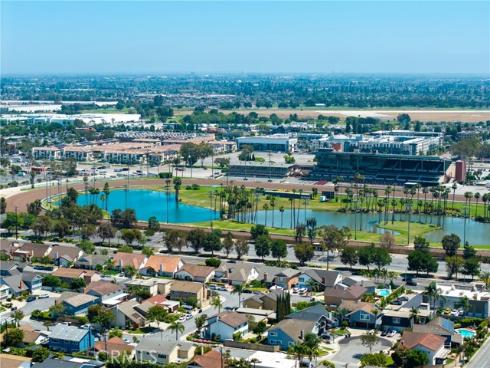 5089 Saratoga Avenue, Cypress, CA