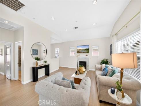 8692 Belmont A , Cypress, CA