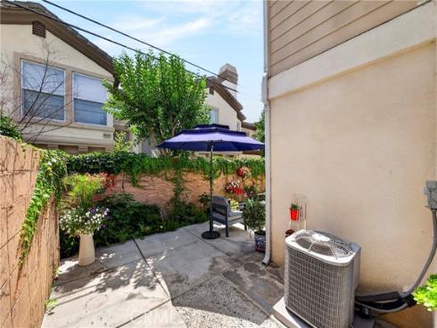 8692 Belmont A , Cypress, CA