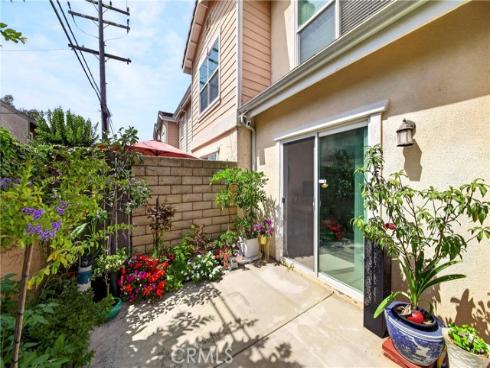 8692 Belmont A , Cypress, CA