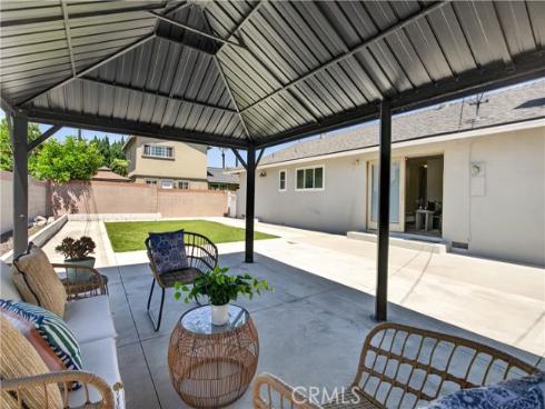 6692 Kiwi Cir , Cypress, CA