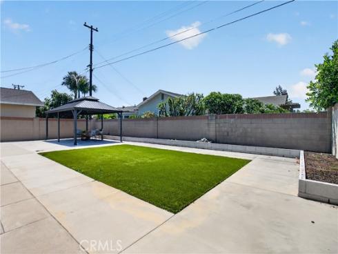 6692 Kiwi Cir , Cypress, CA