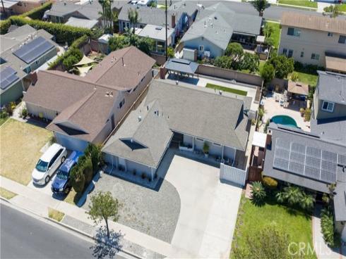 6692 Kiwi Cir , Cypress, CA