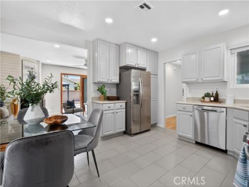 6692 Kiwi Cir , Cypress, CA