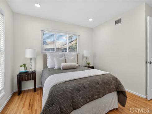 6692 Kiwi Cir , Cypress, CA
