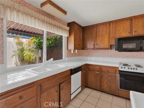 10031 Delano , Cypress, CA