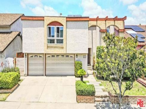 4533 Rainier Drive
