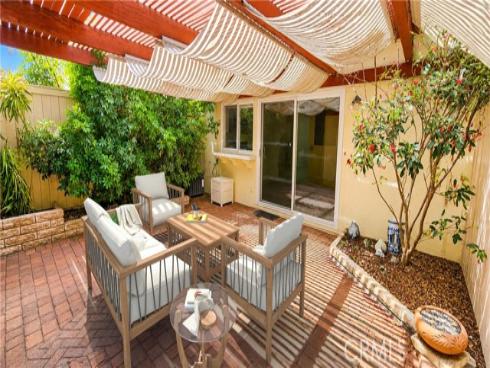 4042 Orange Avenue, Cypress, CA
