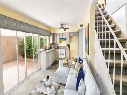 4042 Orange Avenue, Cypress, CA