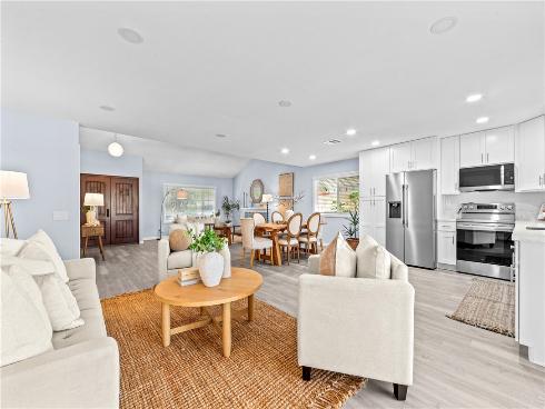11377 Madeira , Cypress, CA