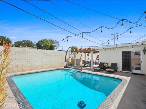 4701 Myra Avenue, Cypress, CA