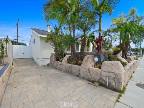 4701 Myra Avenue, Cypress, CA