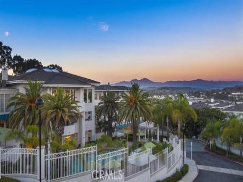 25422  Sea Bluffs  103  Drive, Dana Point, CA