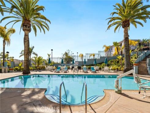 25422  Sea Bluffs  103  Drive, Dana Point, CA